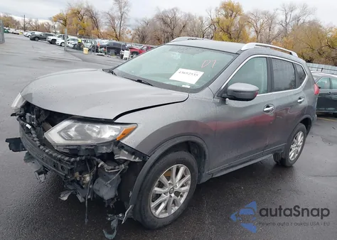 2017 Nissan Rogue Sv z USA, uszkodzony, nr VIN KNMAT2MV4HP582359